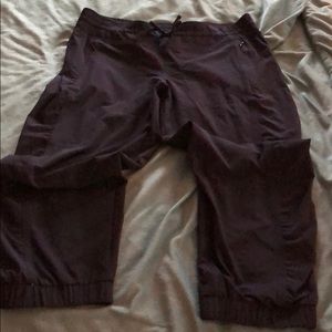 Athleta Navy La Viva Capris